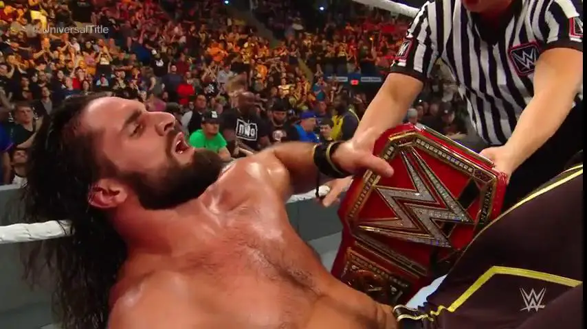 Seth Rollins Retains Universal Championship Money In The Bank 2019, Seth Rollins Universal Champion Money In The Bank 2019