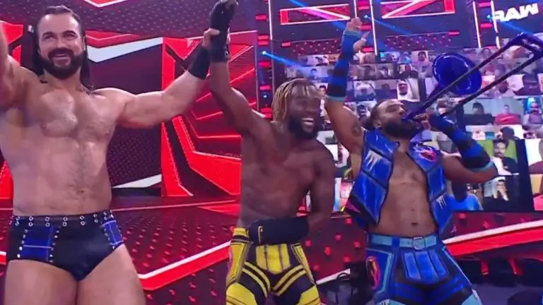 Kofi Kingston Beats Randy Orton & Bobby Lashley on RAW This Week