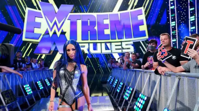 Sasha Banks Returns at WWE Extreme Rules, Interrupt Becky vs Bianca Match