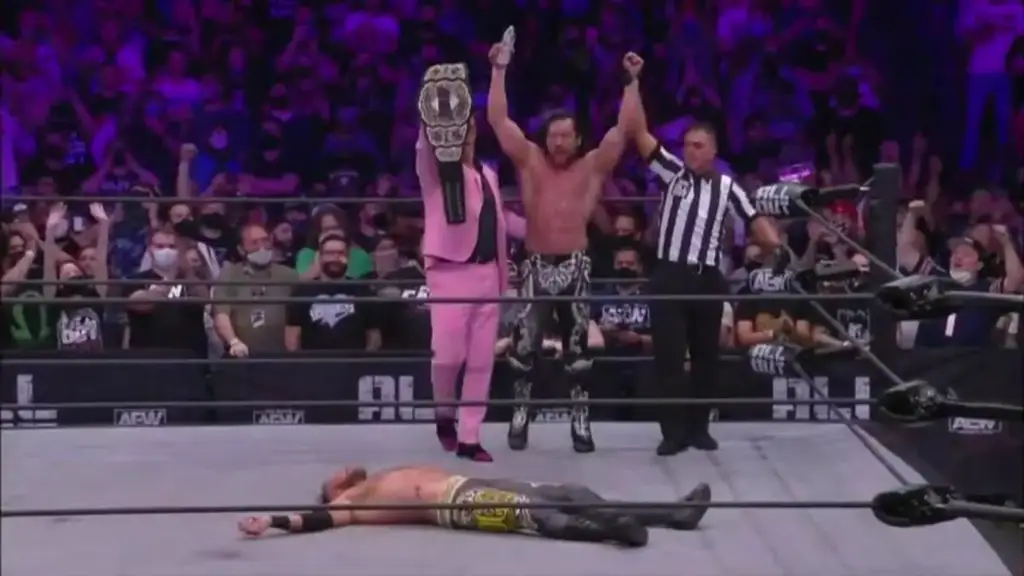 Kenny Omega Retains AEW Championship In Main Event Of All Out 2021 - ITN WWE