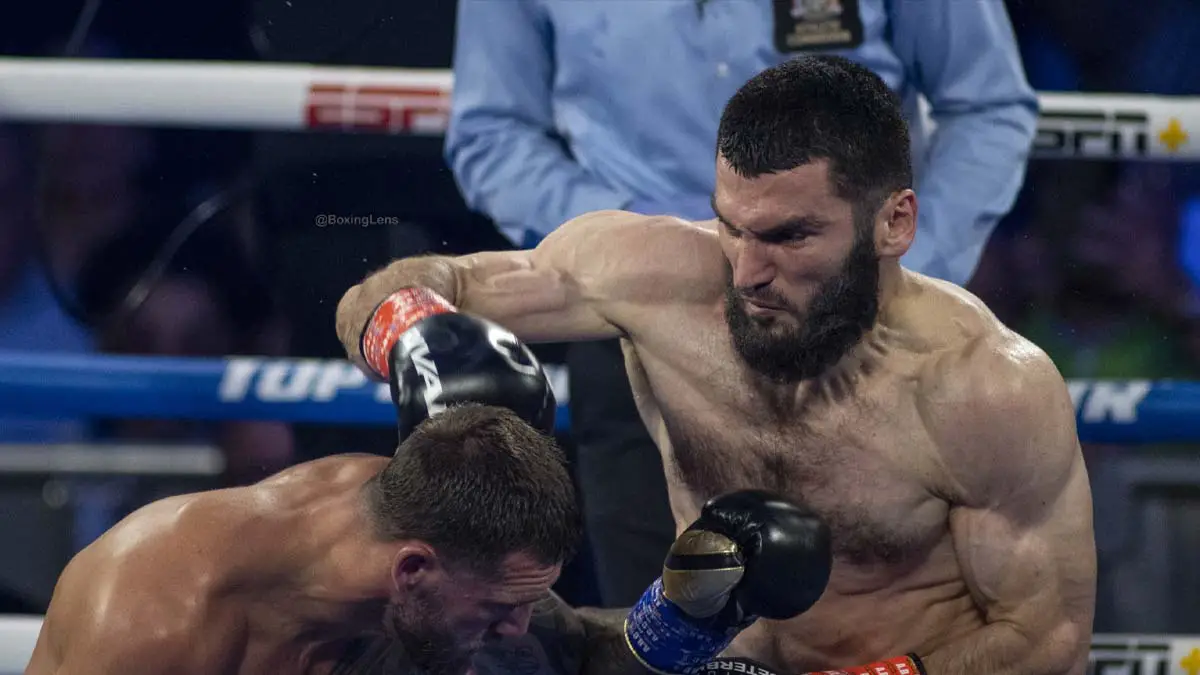 Artur Beterbiev stops Smith