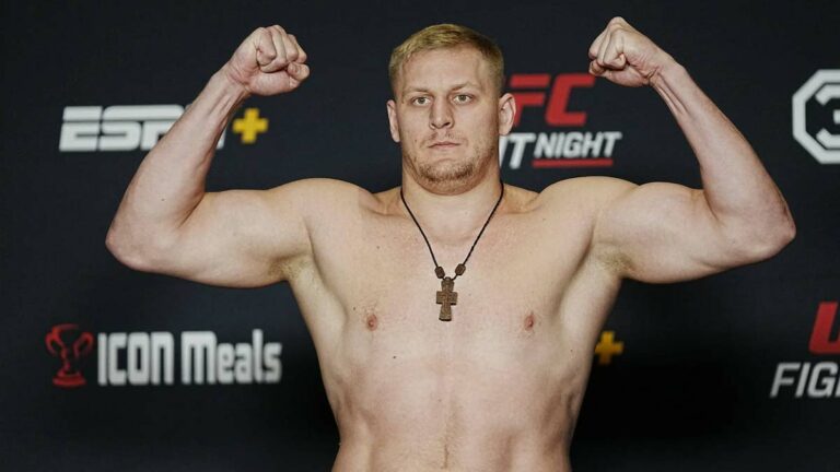 UFC 295: Sergie Pavlovich Backup Fighter for Jones vs Miocic